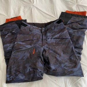 Patagonia Camouflage Snowpants